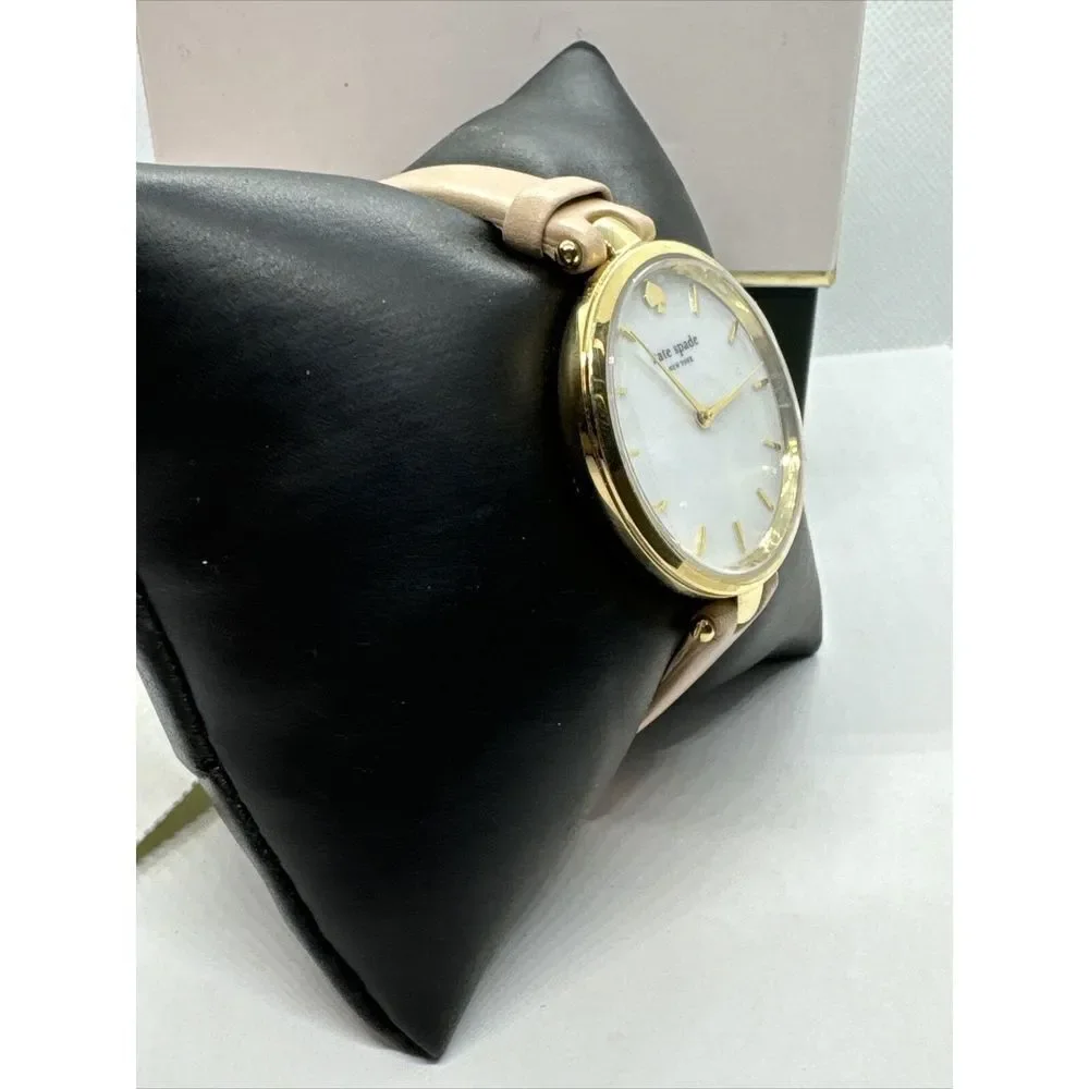 Kate Spade Holland KSW1281 Women's Pink Leather Strap Analog Dial Watch JNA136